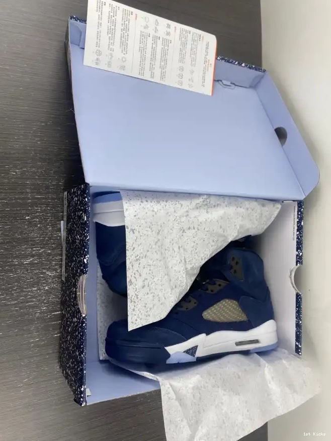 1st Kicks Shoes Jordan FD6812-400 Georgetown Air 5 0503